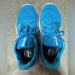 Size 8.5 new balance sneakers